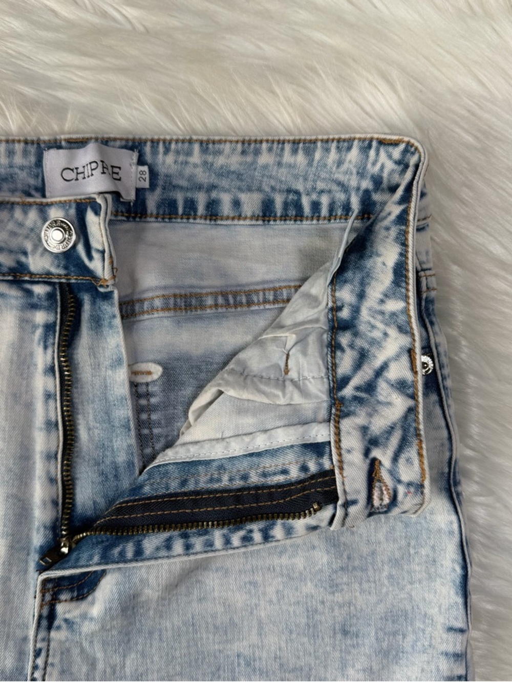 Chipre Ethos High-Waisted Skinny Jean - Picture 6 of 14
